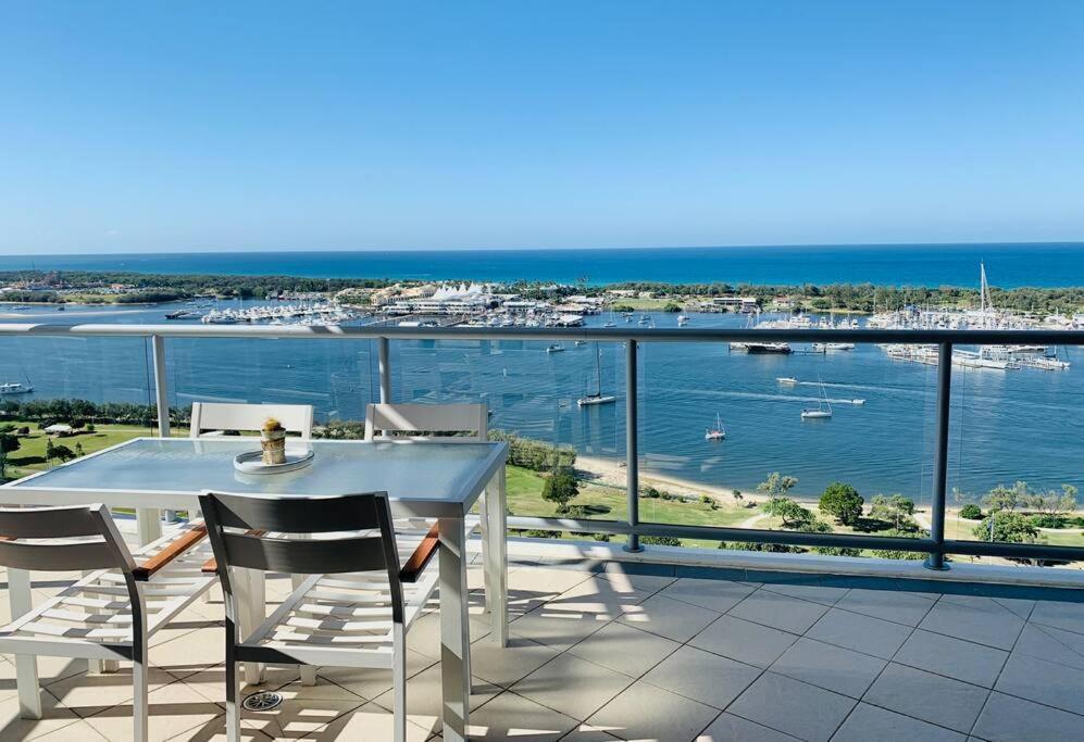 Southport Sea Views - Shores Apartment Gold Coast Esterno foto